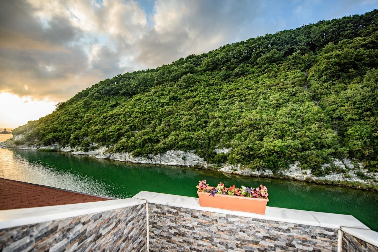 Hill River Hotel Ağva Kültér fotó